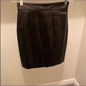 DANIER Leather Skirt - Black